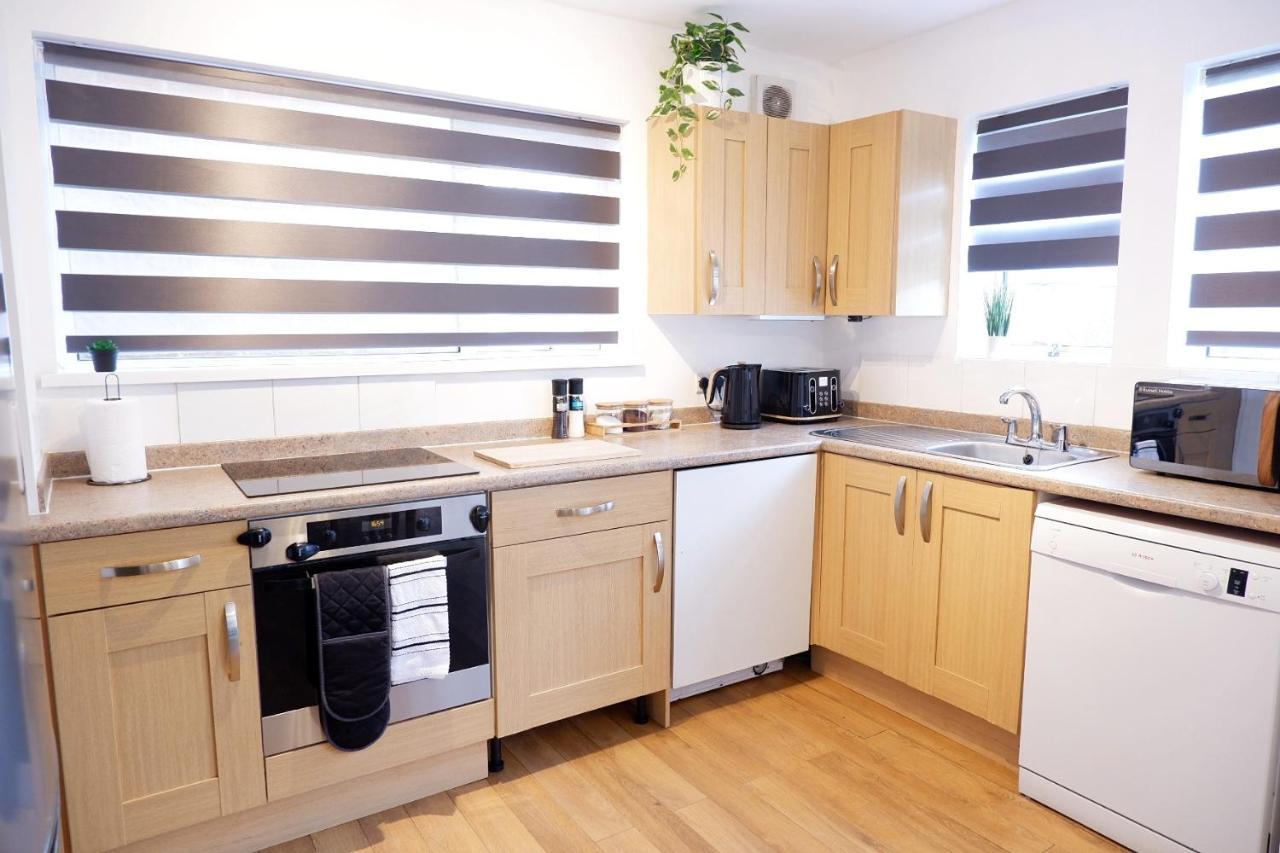 Comfortable And Cozy 4-Bedroom House Near The Hospital CBG Exterior foto